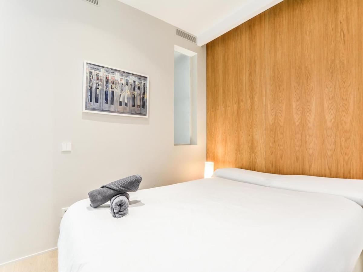 Apartamento Reformado En La Calle Pez Alquiler Temporal Madrid Esterno foto
